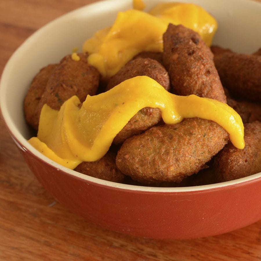 falafels bañados en ketchúp de zapallo o ketchurry de calabazas